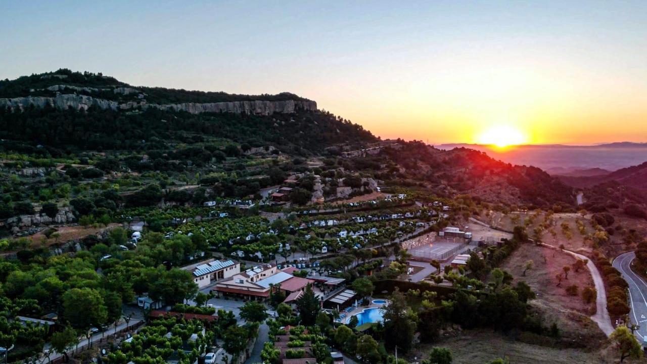 Vilanova de Prades Camping Bungalow Serra De Prades Resort المظهر الخارجي الصورة